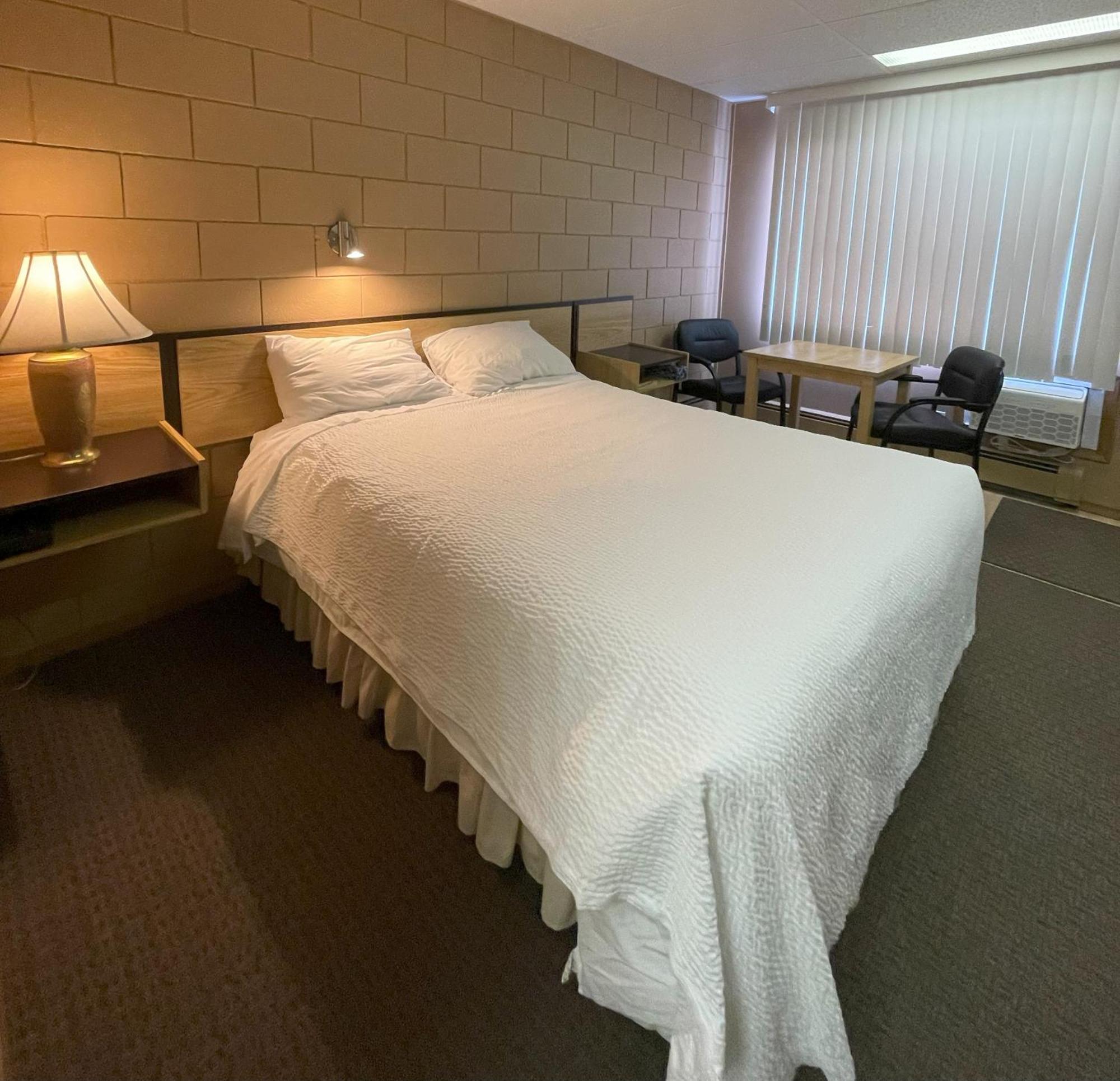 Motel Rest Easy 2*